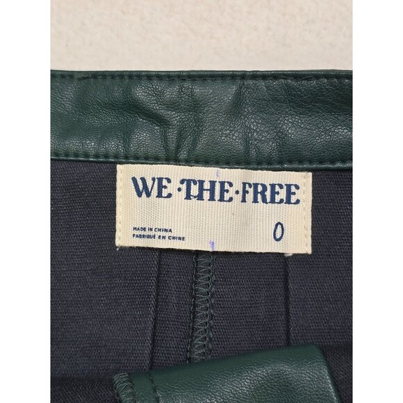 We The Free People Green Faux Leather Pleated Mini Skirt Size 0 Vegan - Picture 2 of 4
